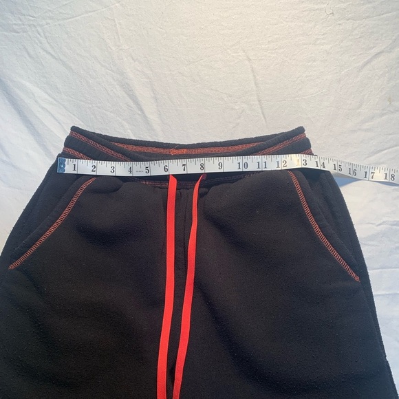 💛 Deadpool Mad Engine Men’s Black & Red Fleece Shorts Size S - Picture 6 of 9